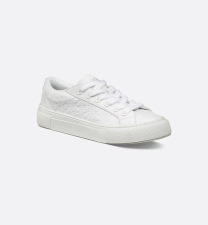 B33 Spin Sneaker