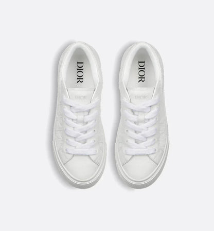 B33 Spin Sneaker