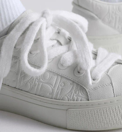 B33 Spin Sneaker